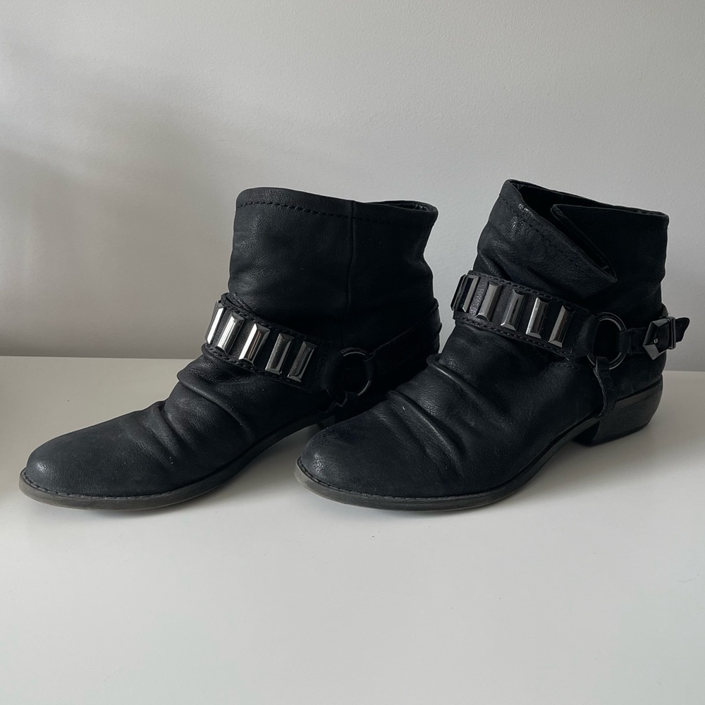 💯3/30$ Fergie Leather Margo 2 Booties
